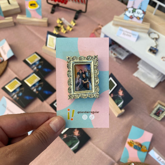 Pins 5SOS- Marco Obra de Arte